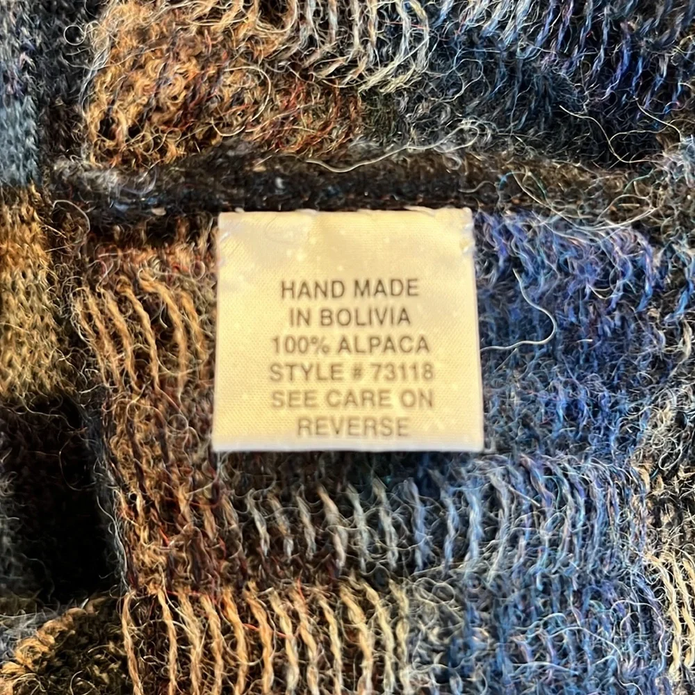 Intiwara‎ Hand Made 100% Alpaca Sweater